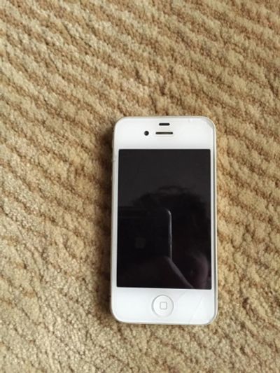 Лот: 6261040. Фото: 1. Продам iPhone 4s 32gb. Смартфоны