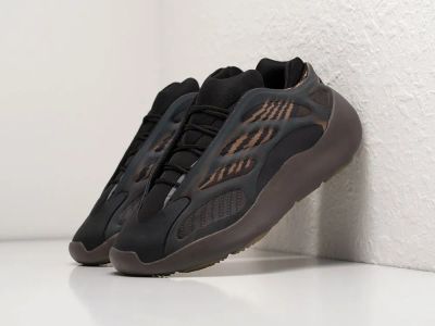 Лот: 19611510. Фото: 1. Кроссовки Adidas Yeezy Boost 700... Кеды, кроссовки, слипоны