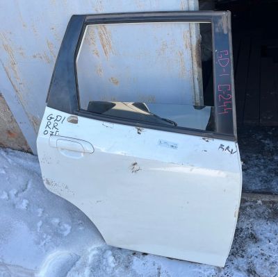 Лот: 21356439. Фото: 1. Дверь задняя правая Honda Fit. Кузов