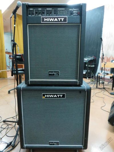 Лот: 5592636. Фото: 1. Hiwatt Maxwatt B300/15 MARK II... Гитарные эффекты и комбоусилители