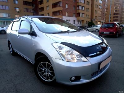 Лот: 13978472. Фото: 1. Toyota Wish, 2005, V-1800, АКПП... Автомобили