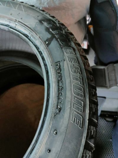 Лот: 19675179. Фото: 1. Шины липучка 225/50/16 Bridgestone... Шины