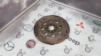 Лот: 23589001. Фото: 1. Маховик Nissan Tino SR20DE 1233162J02. Двигатель и элементы двигателя