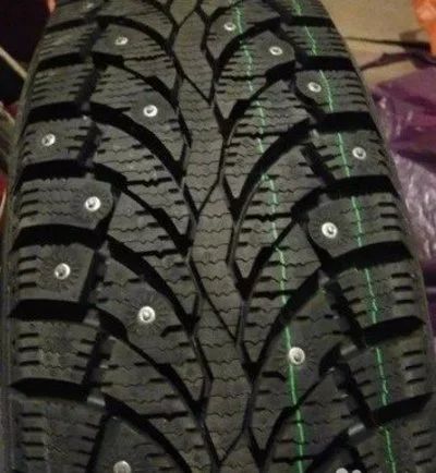 Лот: 14547616. Фото: 1. Шины Pirelli Formula Ice 205/60... Шины