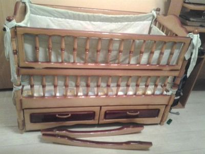 Лот: 3592339. Фото: 1. Детская кроватка натуральное дерево. Детские кровати и кроватки