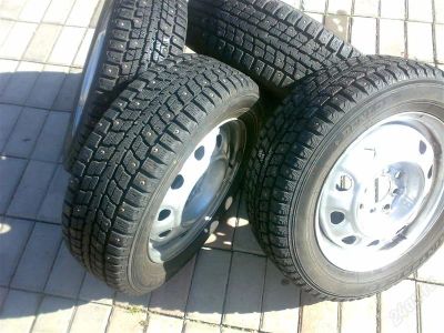 Лот: 2094347. Фото: 1. Зимняя резина Dunlop на штампованных... Шины на дисках