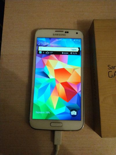 Лот: 15882037. Фото: 1. Телефон Samsung galaxy S5. Кнопочные мобильные телефоны