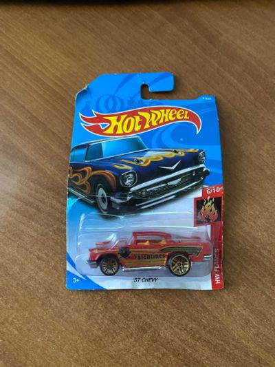Лот: 25582433. Фото: 1. Машинка в блистере Hot Wheels... Машины и техника