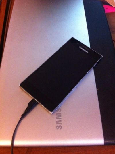 Лот: 7947046. Фото: 1. Lenovo K900 32g. Смартфоны