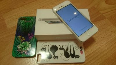 Лот: 4703752. Фото: 1. iphone 5 white 16 gb. Смартфоны