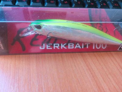 Лот: 10076347. Фото: 1. Воблер Realis Jerkbait 100SP Новый... Леска, блесны, крючки, мормышки