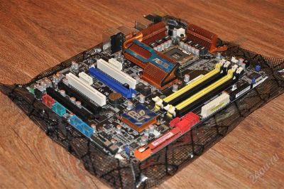 Лот: 1452316. Фото: 1. Материнская плата Asus P5Q-E. Материнские платы