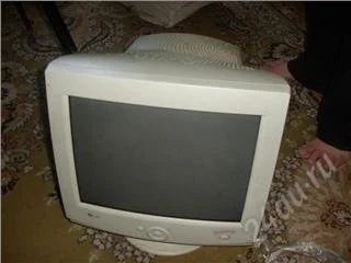 Лот: 71287. Фото: 1. Два близнеца. мониторы 15" Studioworks. ЭЛТ-мониторы
