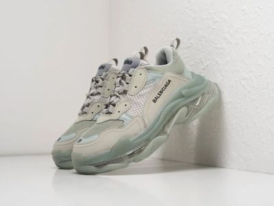 Лот: 18924255. Фото: 1. Кроссовки Balenciaga Triple S... Кеды, кроссовки, слипоны