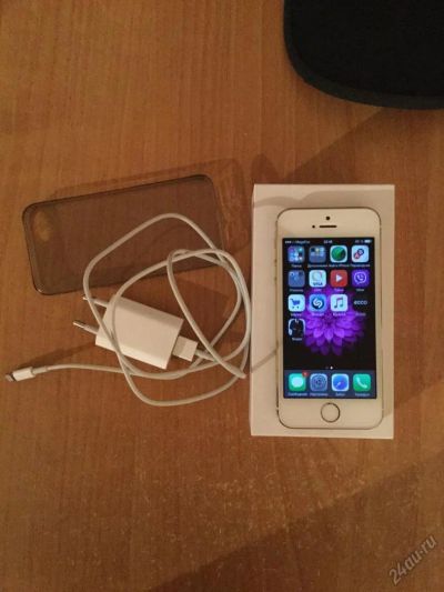 Лот: 5819926. Фото: 1. iPhone 5 s gold 16 gb rf. Смартфоны