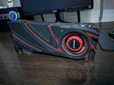Лот: 12637117. Фото: 1. Amd radeon r9 290. Видеокарты