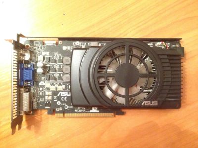 Лот: 8108855. Фото: 1. Видеокарта ASUS EAH6770 2DI 1GD5. Видеокарты