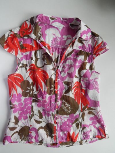 Лот: 12196786. Фото: 1. Блузка Рубашка из батиста на пуговицах... Блузы, рубашки