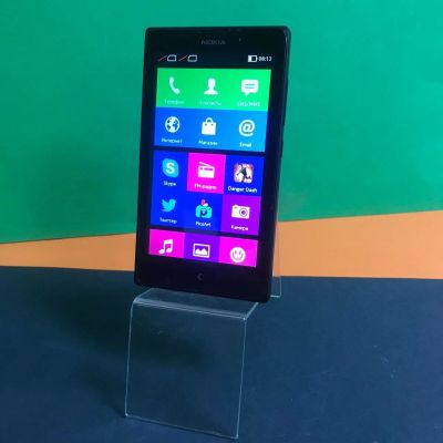 Лот: 16785941. Фото: 1. Смартфон Nokia XL Dual sim (2807... Смартфоны