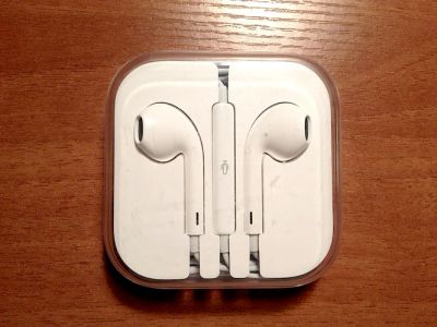 Лот: 8917118. Фото: 1. Наушники EarPods оригинал. Красноярск