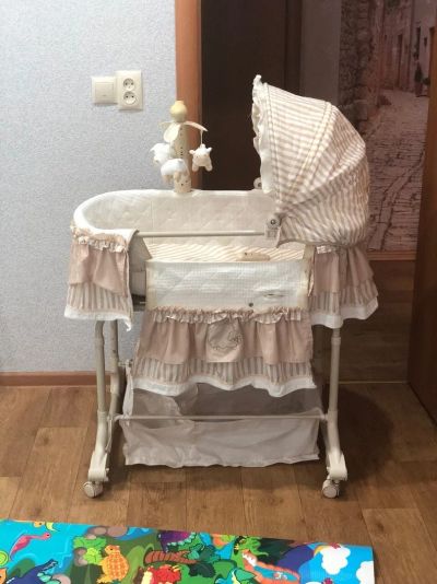 Лот: 14479380. Фото: 1. Колыбель-люлька Simplicity 3050. Детские кровати и кроватки