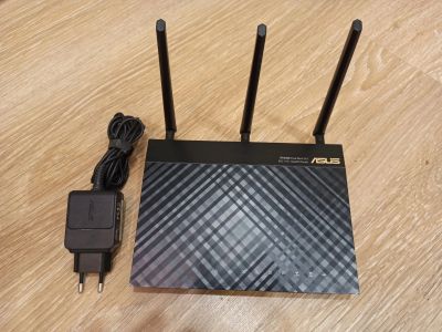Лот: 15798359. Фото: 1. Wi-Fi роутер ASUS RT-AC66U. Маршрутизаторы (роутеры)