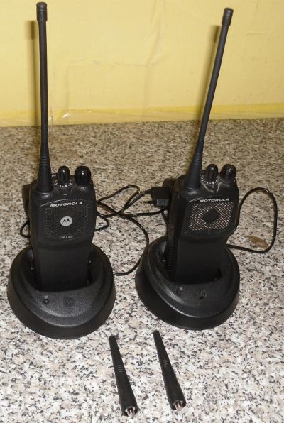 Лот: 14823361. Фото: 1. Motorola CP140 UHF. Рации, радиостанции