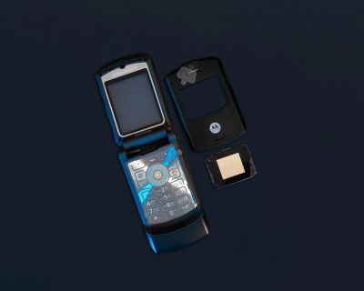 Лот: 19823587. Фото: 1. Корпус Motorola V3 черный+кнопки... Другое (запчасти, оборудование)