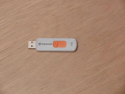 Лот: 3046123. Фото: 1. Продам Флешку USB 2.0. USB-флеш карты