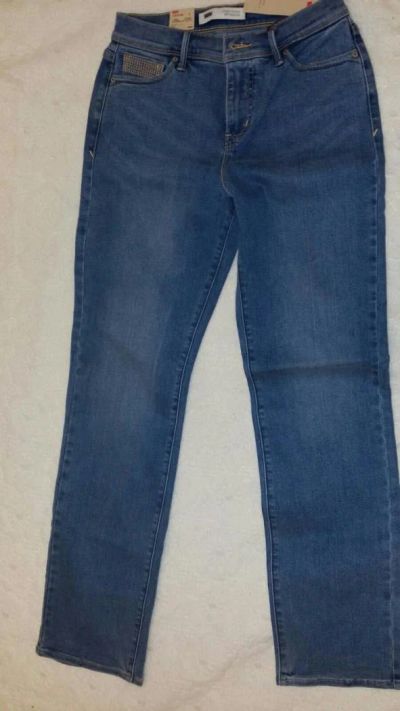 Лот: 6985795. Фото: 1. джинсы levi's женские. Джинсы