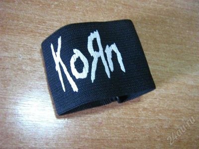Лот: 521991. Фото: 1. Напульсник korn. Другое (аксессуары)