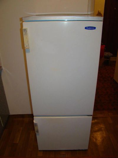 Лот: 7821940. Фото: 1. холодильник бирюса двухкамерный. Холодильники, морозильные камеры