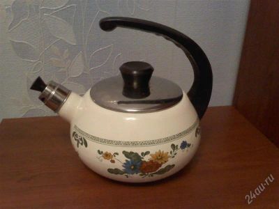 Лот: 1310393. Фото: 1. Чайник со свистком. Кружки, стаканы, бокалы