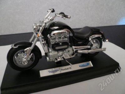 Лот: 350922. Фото: 1. моделька TRIUMPH ROCKET III. Автомоделизм