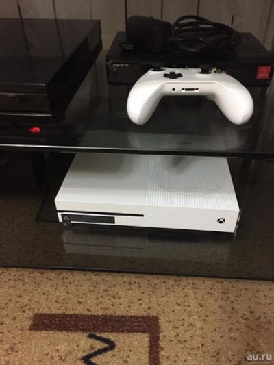 Лот: 8647164. Фото: 1. Xbox one s. Консоли