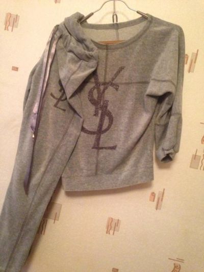 Лот: 4565205. Фото: 1. Костюм YSL(40-42 размер). Костюмы