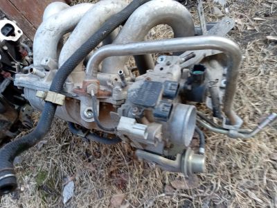 Лот: 10107871. Фото: 1. Форсунки nissan Bluebird Sylphy. Двигатель и элементы двигателя