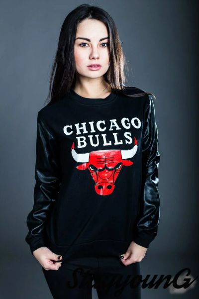 Лот: 4026209. Фото: 1. Свитшот Chicago Bulls с кожаными... Другое (одежда, обувь, галантерея)