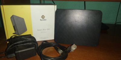 Лот: 16384984. Фото: 1. WI-Fi роутер SMART-BOX+ тв приставка... Маршрутизаторы (роутеры)