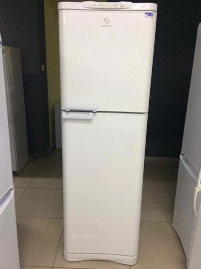 Лот: 12827541. Фото: 1. Холодильник indesit r 36 nfg... Холодильники, морозильные камеры