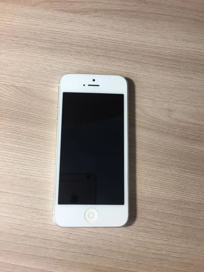 Лот: 11397498. Фото: 1. iPhone 5 16GB. Полный комплект... Смартфоны