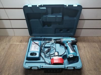 Лот: 15655828. Фото: 1. Шуруповерт Makita 6271d (Л1217... Электроинструмент