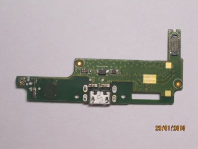 Лот: 10959740. Фото: 1. нижняя плата huawei Y3. Микросхемы и платы