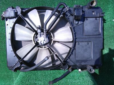 Лот: 11057835. Фото: 1. Радиатор ОЖ 3vz-fe,4vz-fe. Другое (автозапчасти)