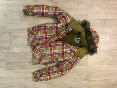 Лот: 6285511. Фото: 1. Сноубордическая куртка Roxy. Зимняя спортивная одежда