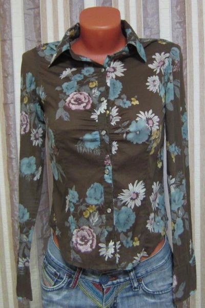 Лот: 9320545. Фото: 1. Блузка, 40-42 размер. Блузы, рубашки