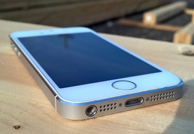 Лот: 12148473. Фото: 1. Айфон/iPhone 5s 64gb Silver A1530... Смартфоны