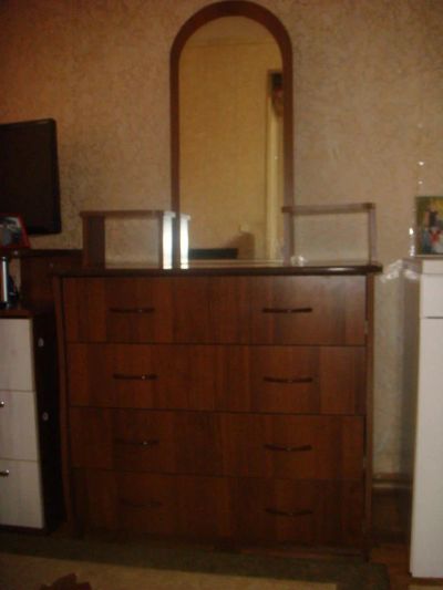 Лот: 7247304. Фото: 1. Комод с зеркалом. Комоды