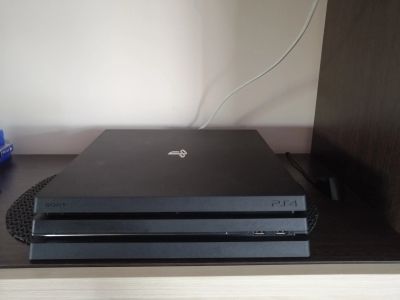 Лот: 15862771. Фото: 1. Ps4 pro. Игровые приставки, консоли