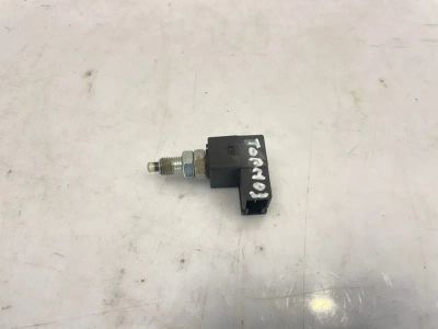 Лот: 25747821. Фото: 1. концевик педали тормоза Hyundai... Двигатель и элементы двигателя